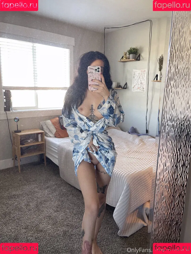 Madie Ray / ccynosure_ / madieray Onlyfans Photo Gallery 