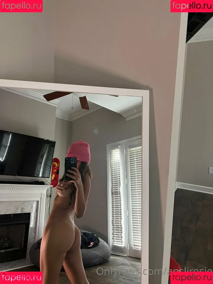 Anslirosie / essirose_ Onlyfans Photo Gallery 