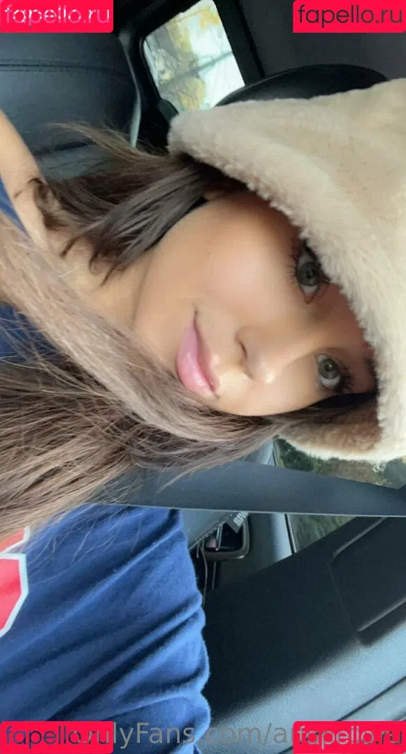 Anslirosie / essirose_ Onlyfans Photo Gallery 