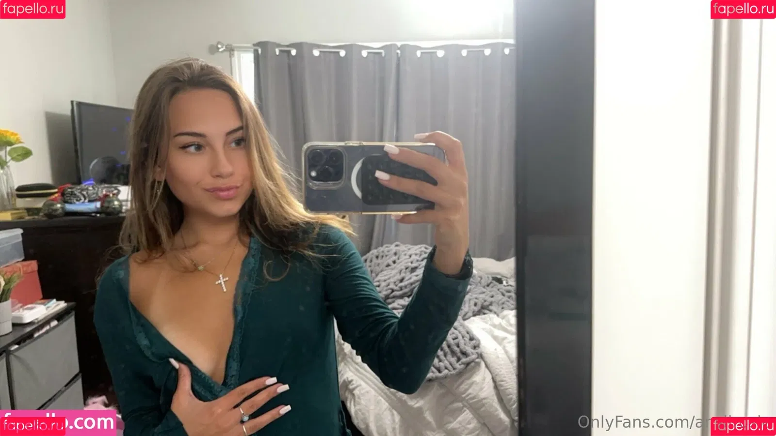 Anslirosie / essirose_ Onlyfans Photo Gallery 
