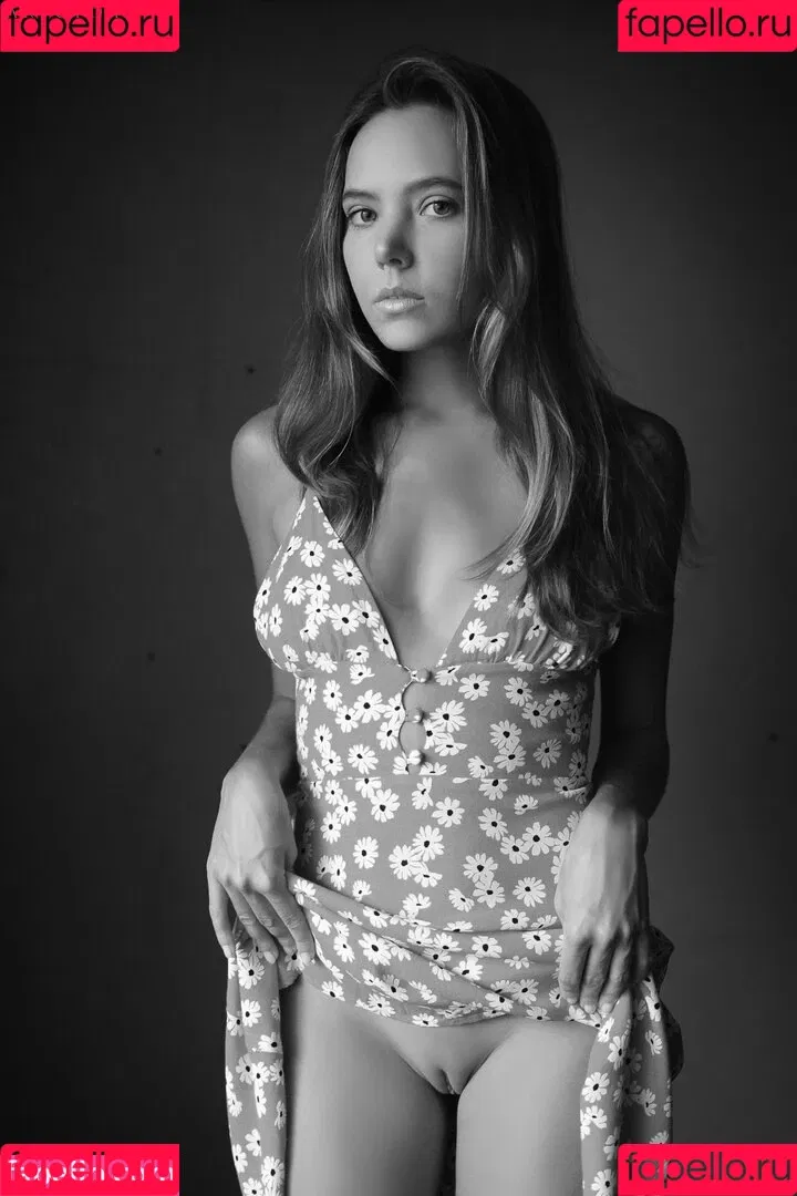 Katya Clover / katyaclover / katyonok Onlyfans Photo Gallery 