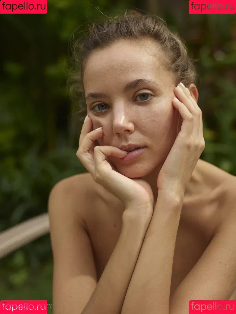 Katya Clover / katyaclover / katyonok Onlyfans Photo Gallery 