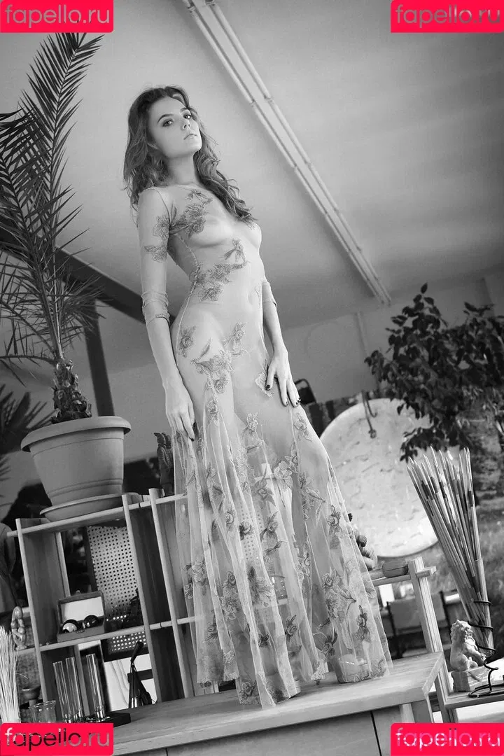 Katya Clover / katyaclover / katyonok Onlyfans Photo Gallery 