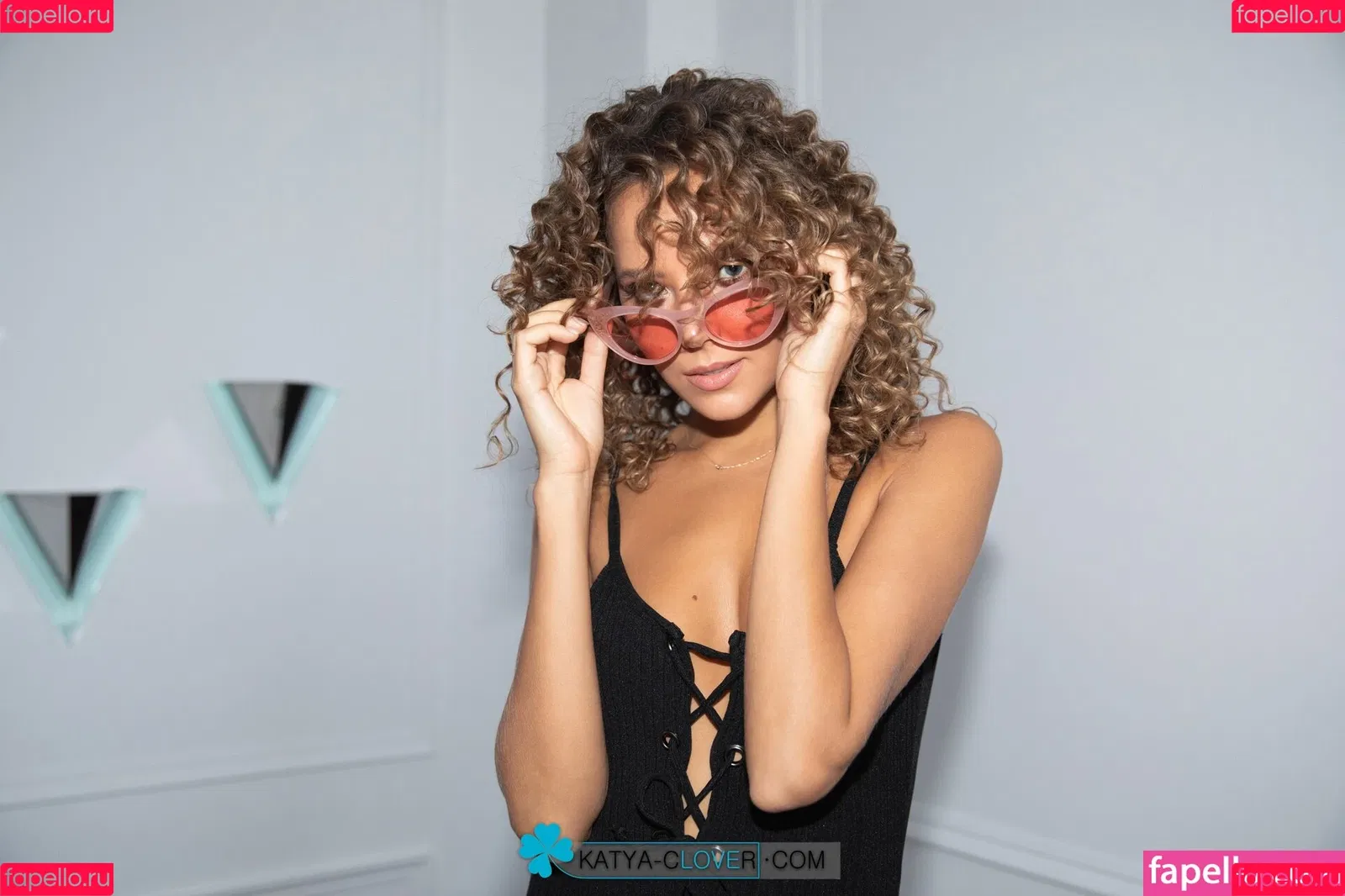 Katya Clover / katyaclover / katyonok Onlyfans Photo Gallery 