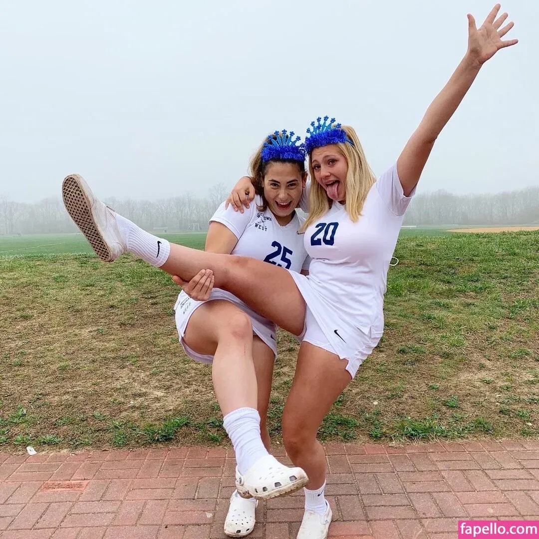 nicoledwyerq Onlyfans Photo Gallery 