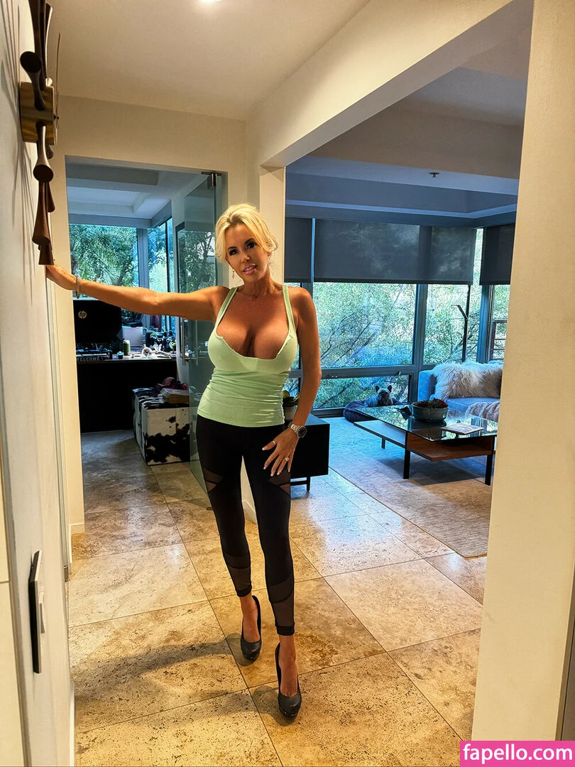 Wifey's World Onlyfans Photo Gallery 