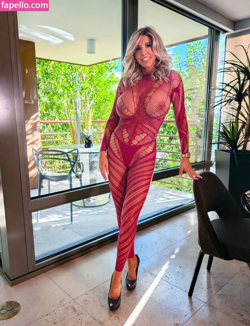 Wifey's World Onlyfans Photo Gallery 