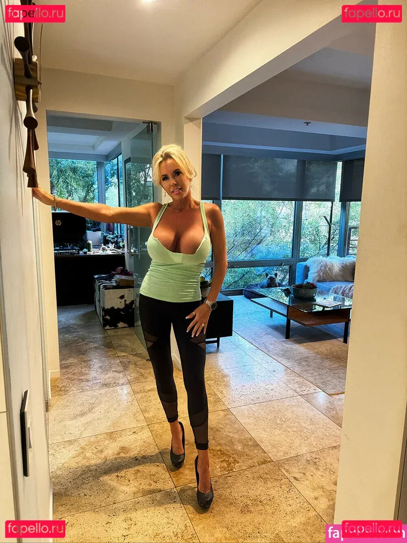 Wifey's World Onlyfans Photo Gallery 