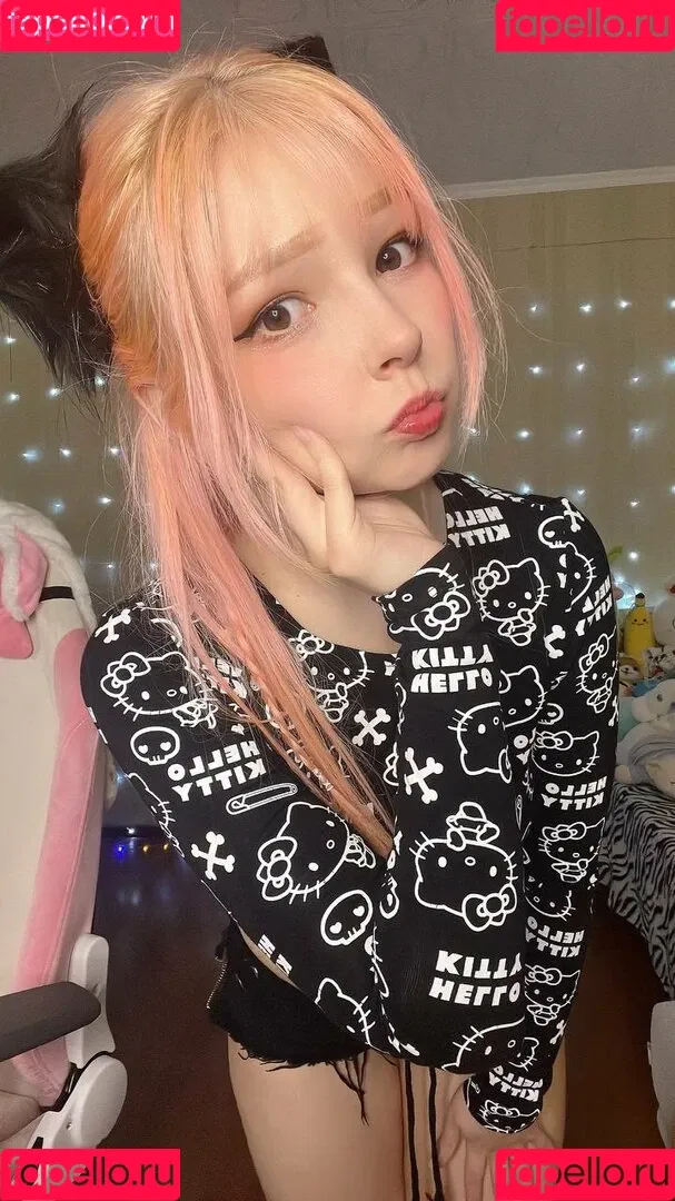 helllo_kitties / kittie_meo / kittiemeowsie Onlyfans Photo Gallery 