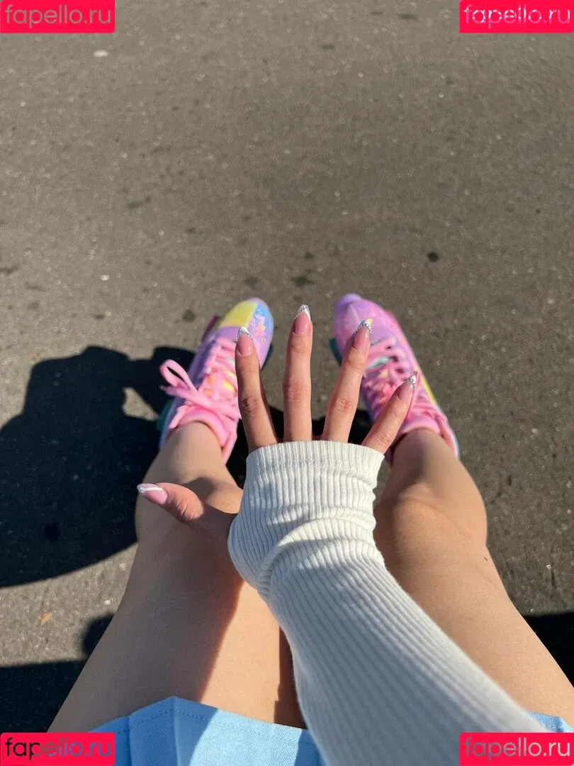 helllo_kitties / kittie_meo / kittiemeowsie Onlyfans Photo Gallery 