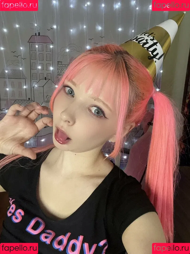 helllo_kitties / kittie_meo / kittiemeowsie Onlyfans Photo Gallery 