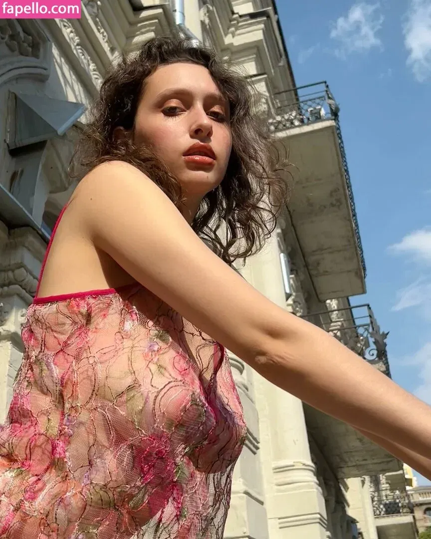 helga.amor.back / helgaamor Onlyfans Photo Gallery 