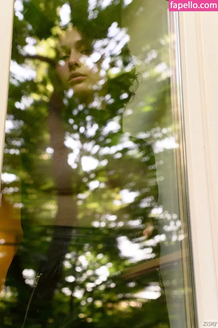 helga.amor.back / helgaamor Onlyfans Photo Gallery 