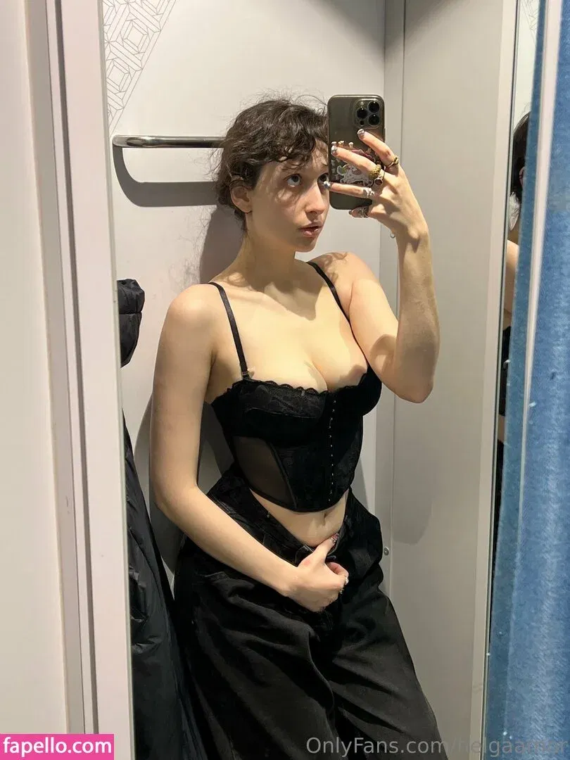 helga.amor.back / helgaamor Onlyfans Photo Gallery 