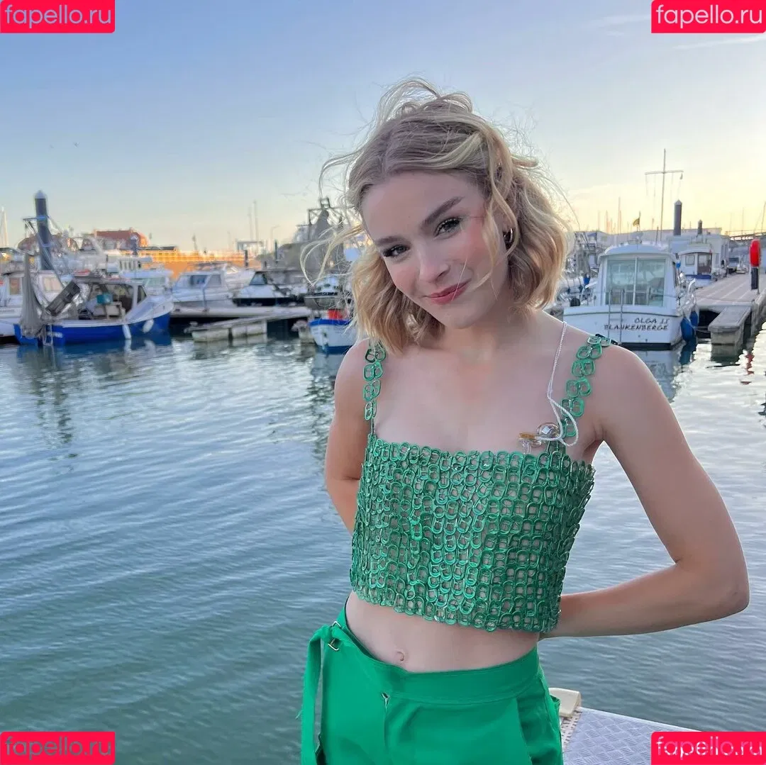 Pommelien Thijs / pommelienthijs / pommelinetilliere Onlyfans Photo Gallery 
