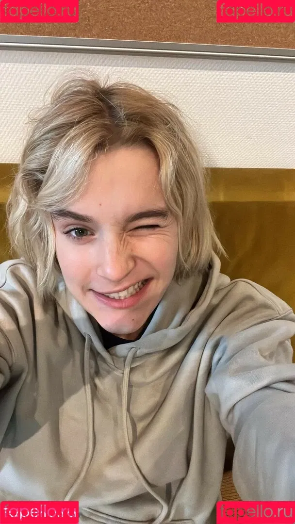 Pommelien Thijs / pommelienthijs / pommelinetilliere Onlyfans Photo Gallery 