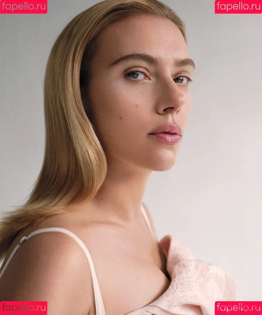 Scarlett Johansson / scarlettjohanson / scarlettjohanssonworld Onlyfans Photo Gallery 