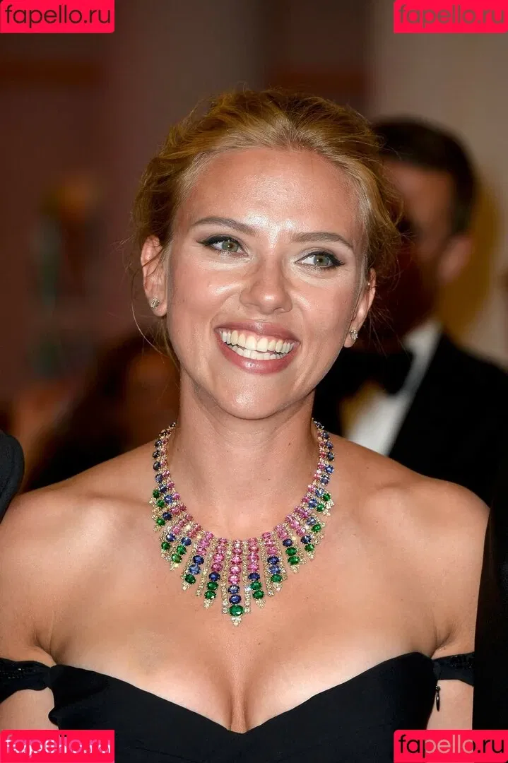 Scarlett Johansson / scarlettjohanson / scarlettjohanssonworld Onlyfans Photo Gallery 