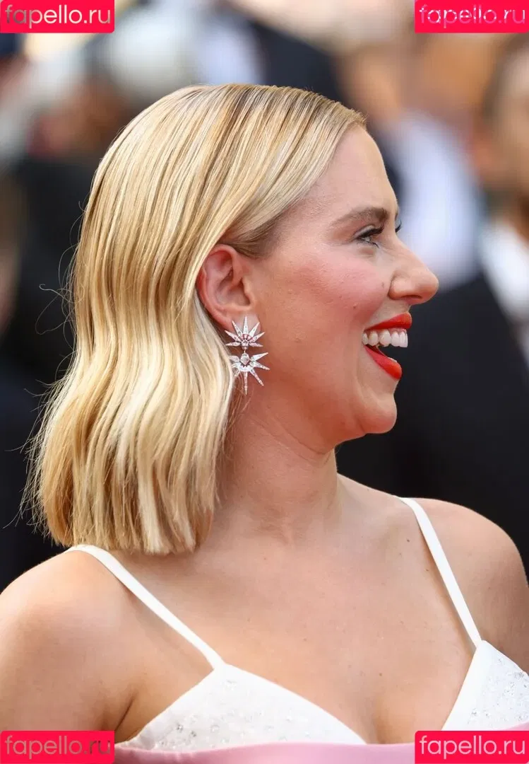 Scarlett Johansson / scarlettjohanson / scarlettjohanssonworld Onlyfans Photo Gallery 