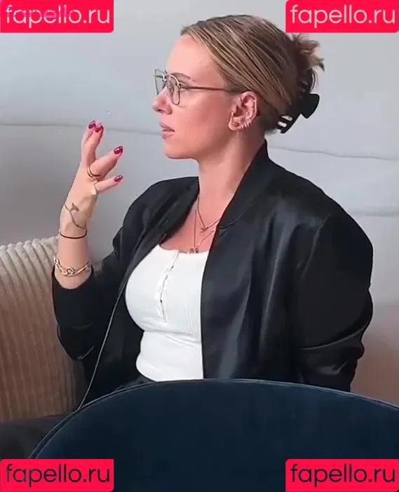 Scarlett Johansson / scarlettjohanson / scarlettjohanssonworld Onlyfans Photo Gallery 