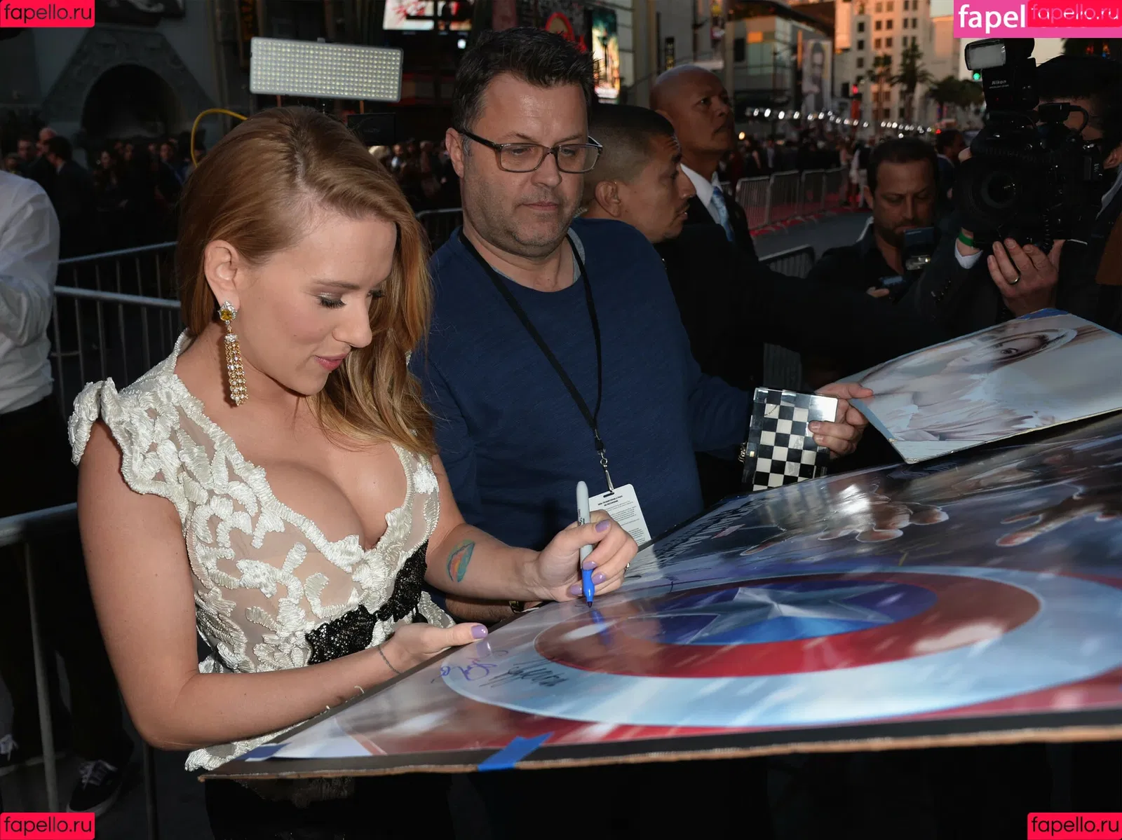 Scarlett Johansson / scarlettjohanson / scarlettjohanssonworld Onlyfans Photo Gallery 