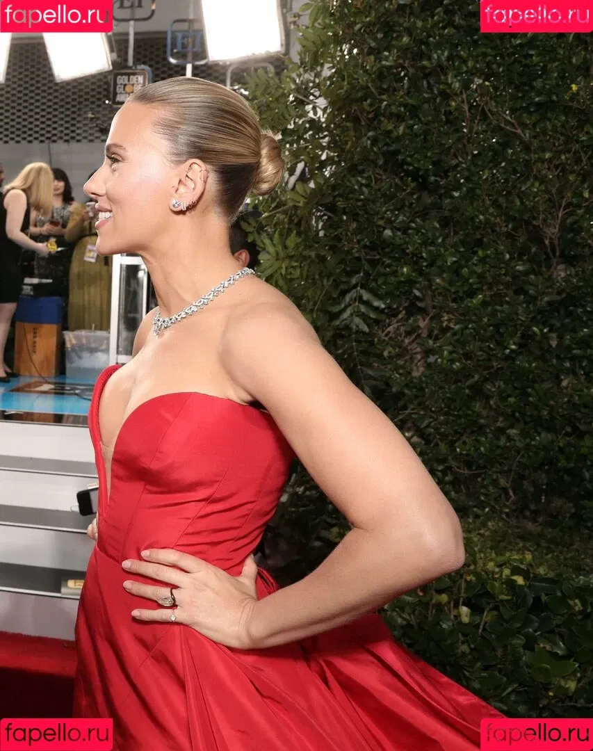 Scarlett Johansson / scarlettjohanson / scarlettjohanssonworld Onlyfans Photo Gallery 
