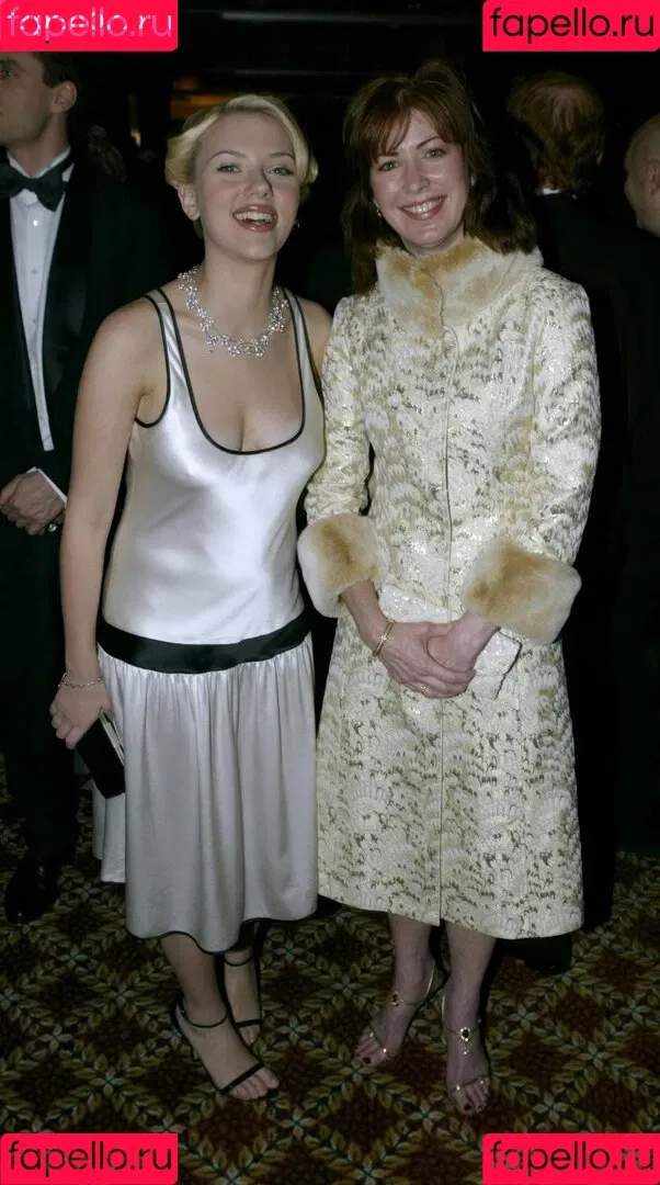 Scarlett Johansson / scarlettjohanson / scarlettjohanssonworld Onlyfans Photo Gallery 