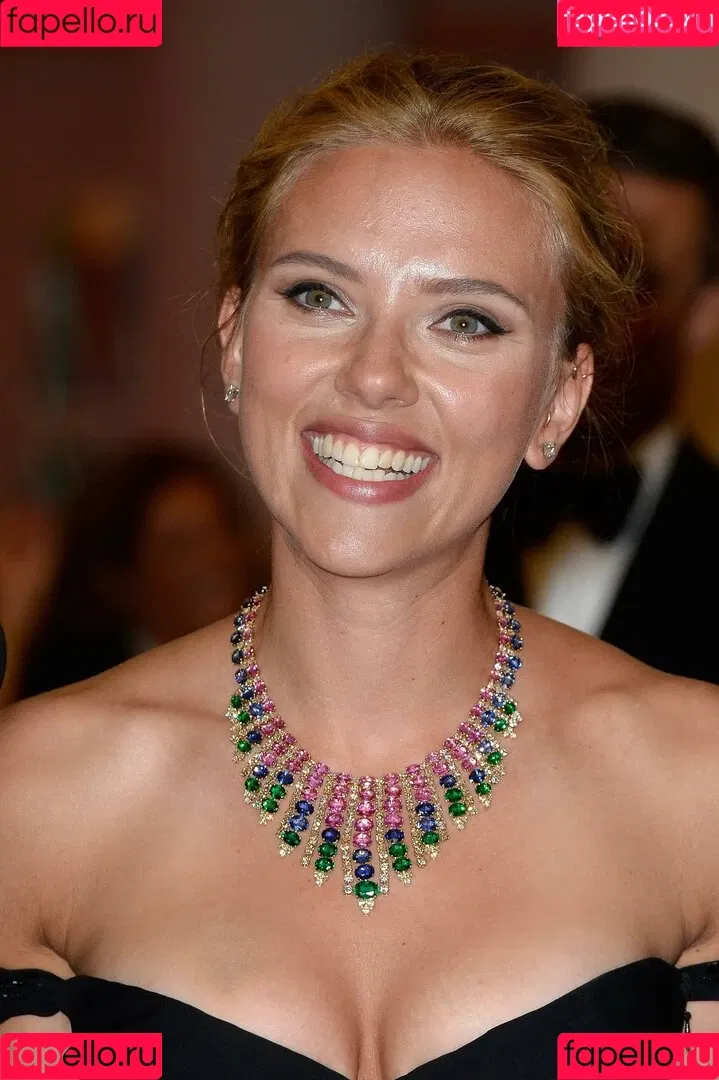 Scarlett Johansson / scarlettjohanson / scarlettjohanssonworld Onlyfans Photo Gallery 