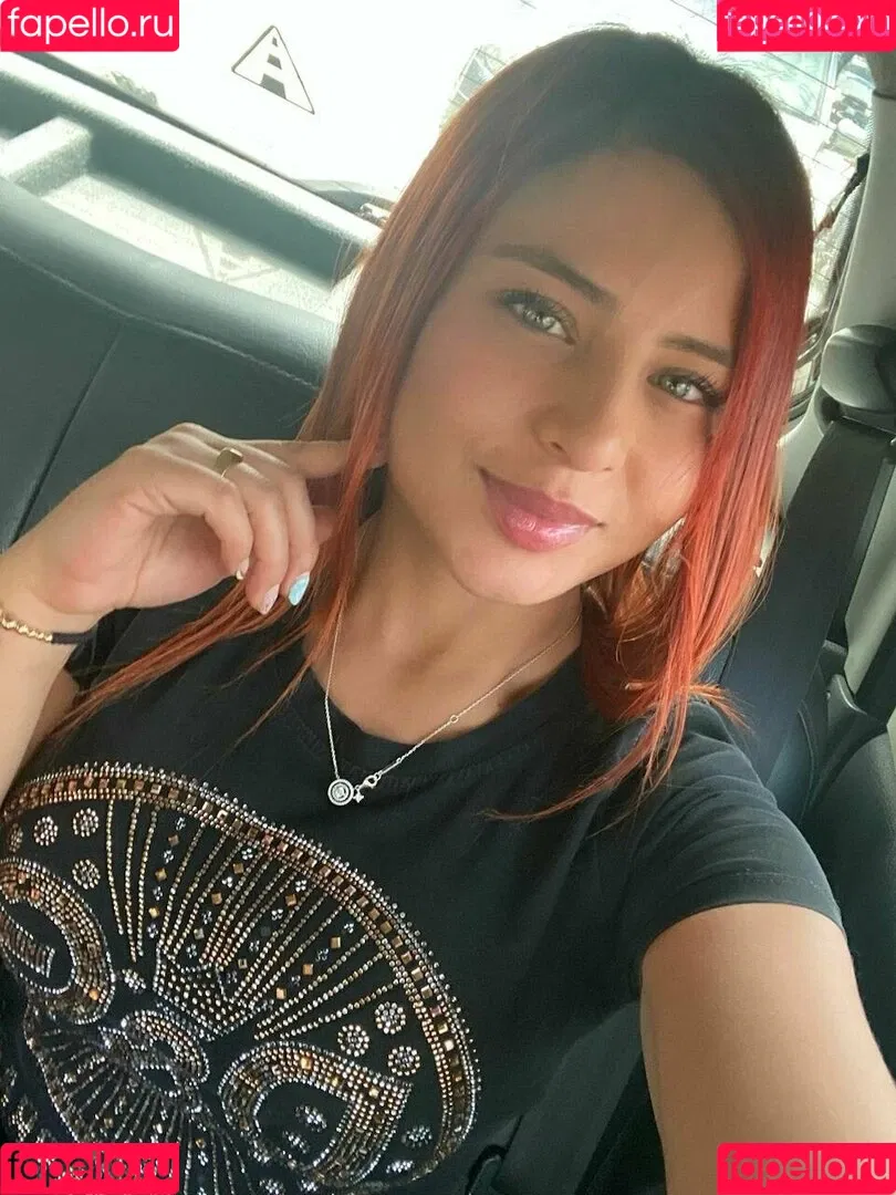 busty_barbie / bustyxl Onlyfans Photo Gallery 