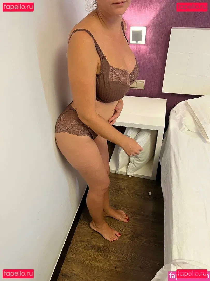 busty_barbie / bustyxl Onlyfans Photo Gallery 
