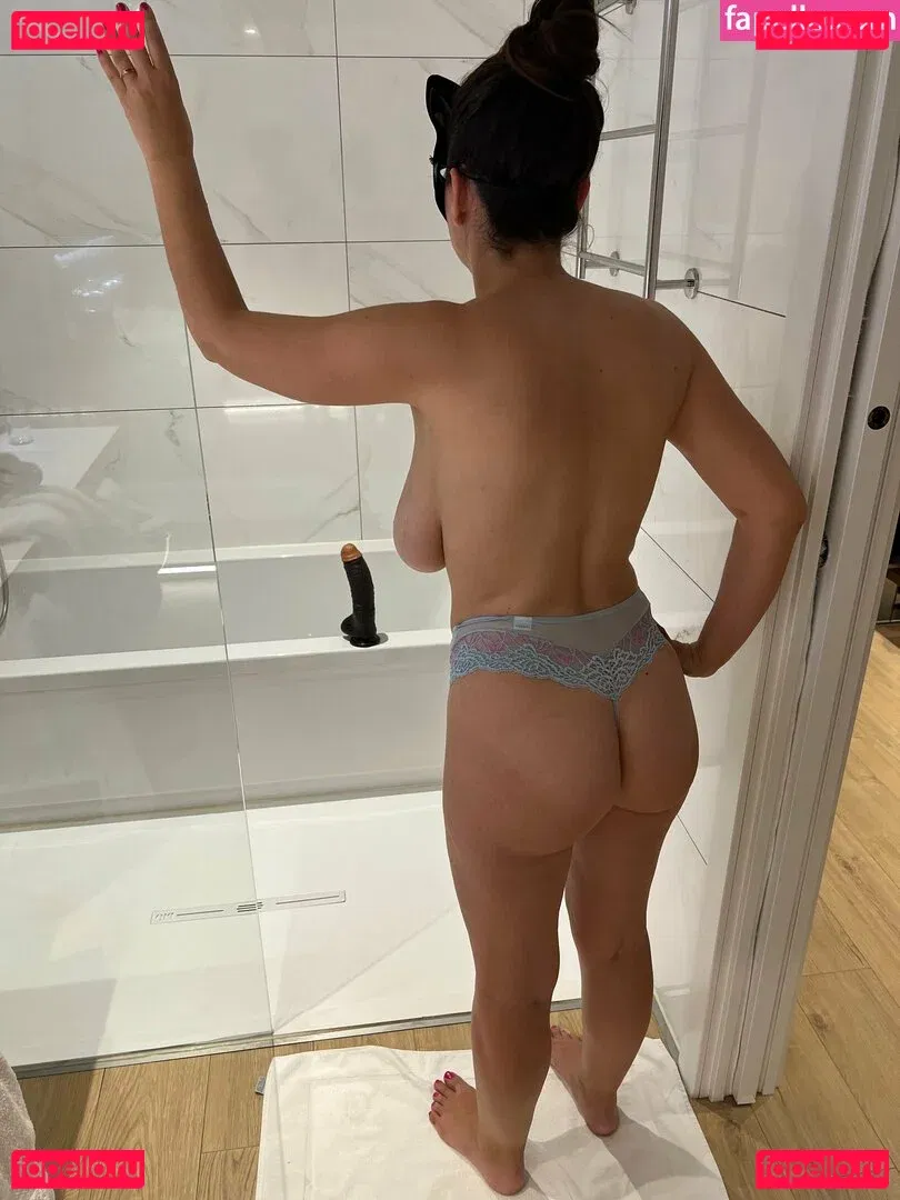 busty_barbie / bustyxl Onlyfans Photo Gallery 