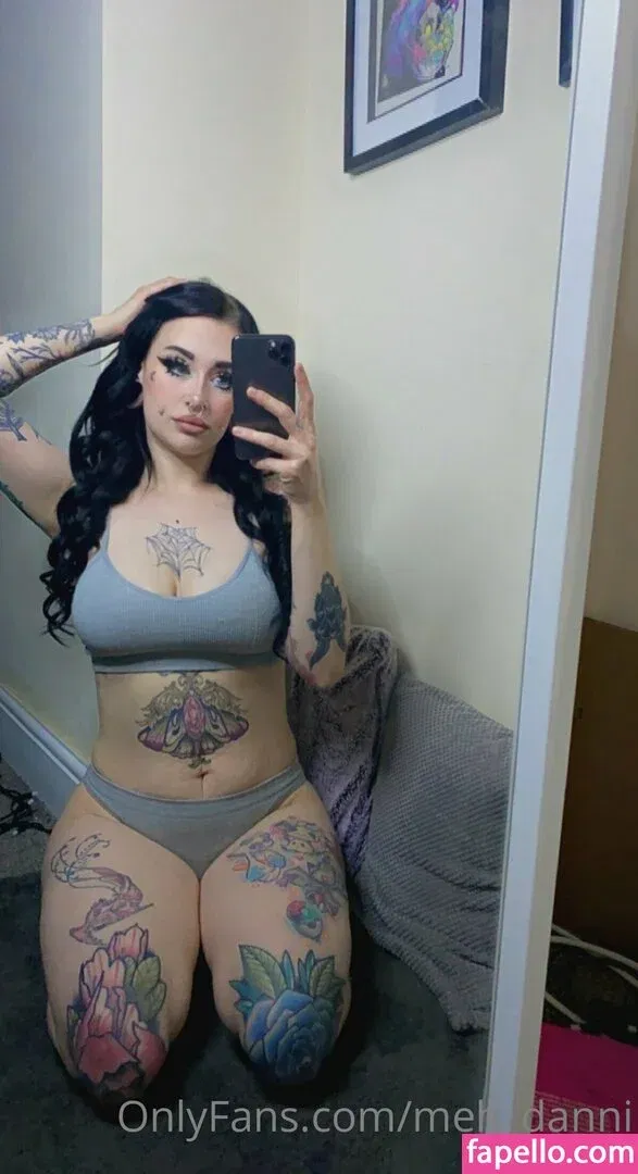 meh.danni / meh_danni Onlyfans Photo Gallery 
