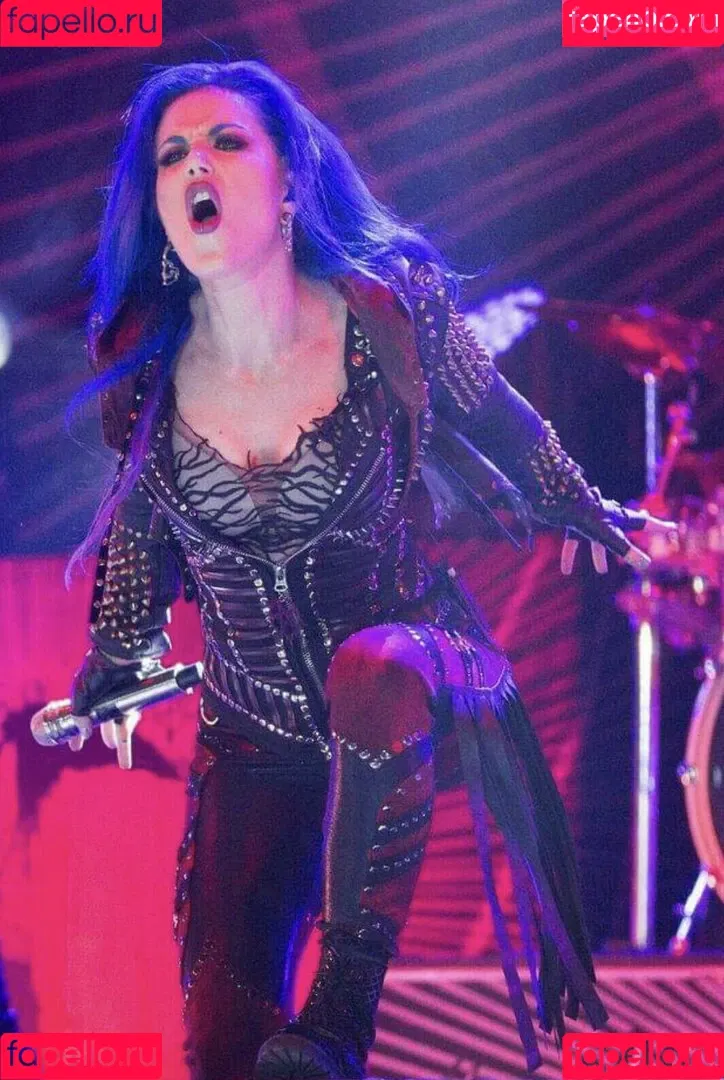 WomenMetal / WomenofMetal / thrashmetaldoll Onlyfans Photo Gallery 