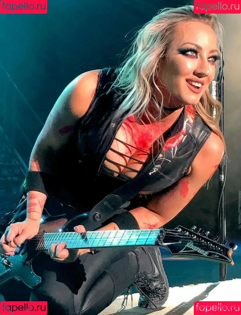 WomenMetal / WomenofMetal / thrashmetaldoll Onlyfans Photo Gallery 
