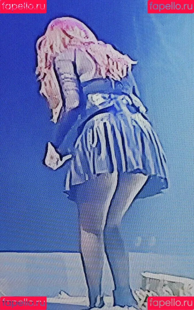 WomenMetal / WomenofMetal / thrashmetaldoll Onlyfans Photo Gallery 