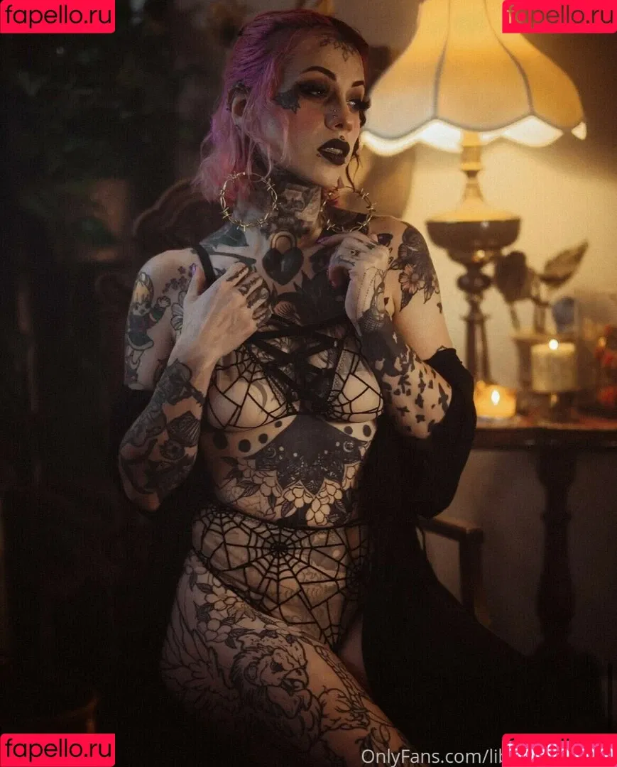 WomenMetal / WomenofMetal / thrashmetaldoll Onlyfans Photo Gallery 