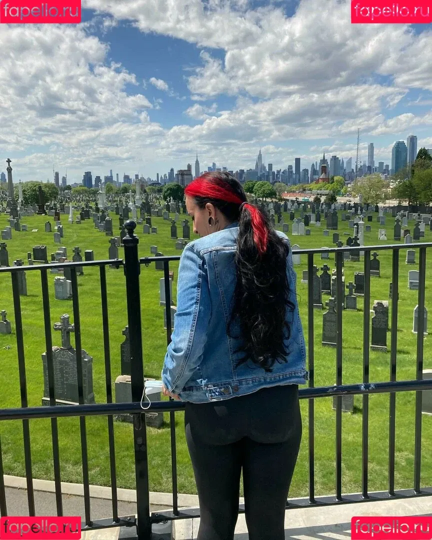 WomenMetal / WomenofMetal / thrashmetaldoll Onlyfans Photo Gallery 