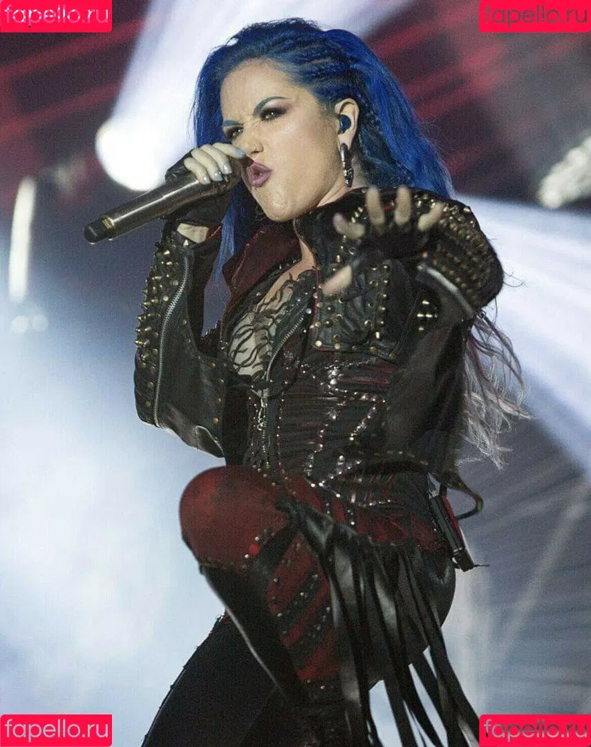 WomenMetal / WomenofMetal / thrashmetaldoll Onlyfans Photo Gallery 