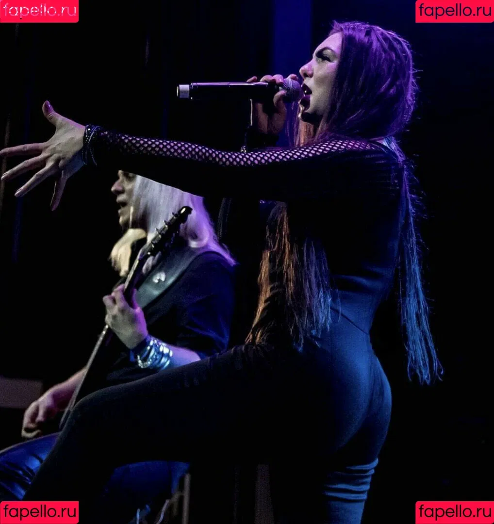 WomenMetal / WomenofMetal / thrashmetaldoll Onlyfans Photo Gallery 