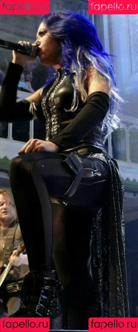 WomenMetal / WomenofMetal / thrashmetaldoll Onlyfans Photo Gallery 