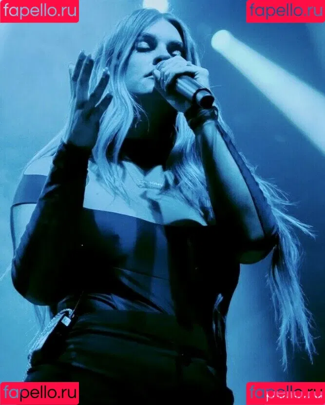 WomenMetal / WomenofMetal / thrashmetaldoll Onlyfans Photo Gallery 