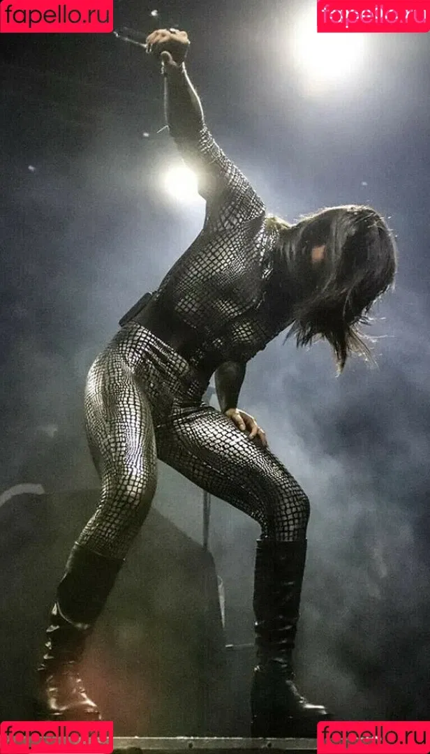WomenMetal / WomenofMetal / thrashmetaldoll Onlyfans Photo Gallery 