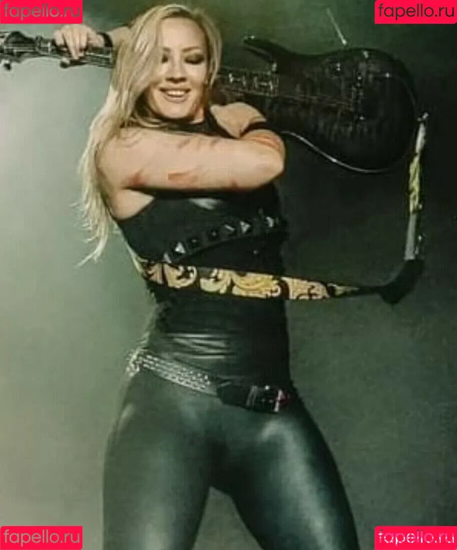 WomenMetal / WomenofMetal / thrashmetaldoll Onlyfans Photo Gallery 