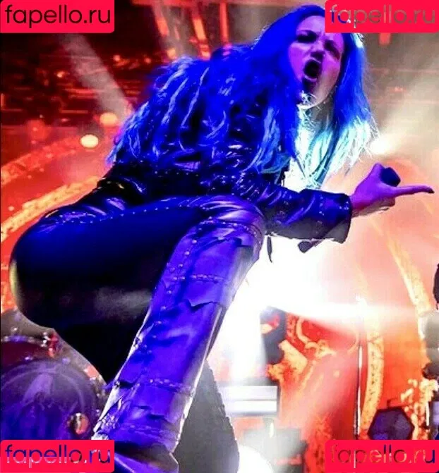 WomenMetal / WomenofMetal / thrashmetaldoll Onlyfans Photo Gallery 