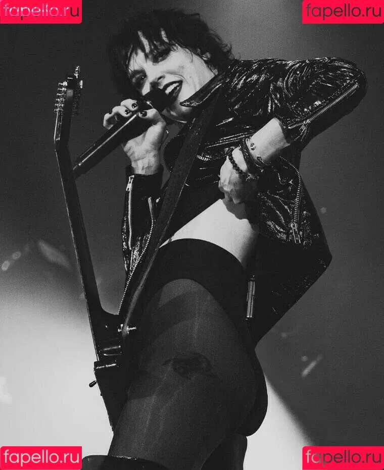 WomenMetal / WomenofMetal / thrashmetaldoll Onlyfans Photo Gallery 