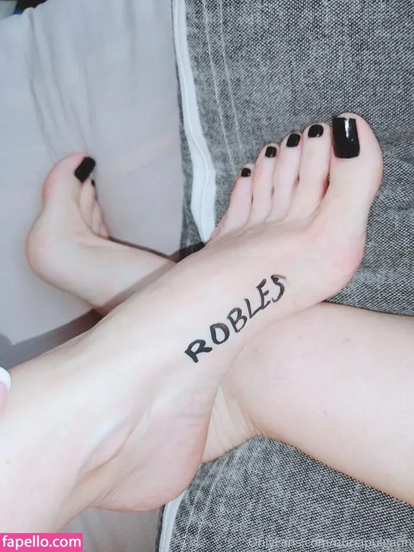 Feetvampire / vampire_feett Onlyfans Photo Gallery 