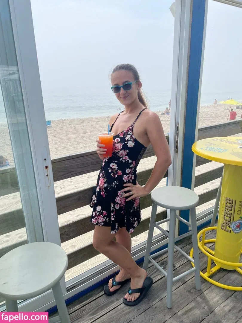 abrellibayan22 / firebaby22 Onlyfans Photo Gallery 