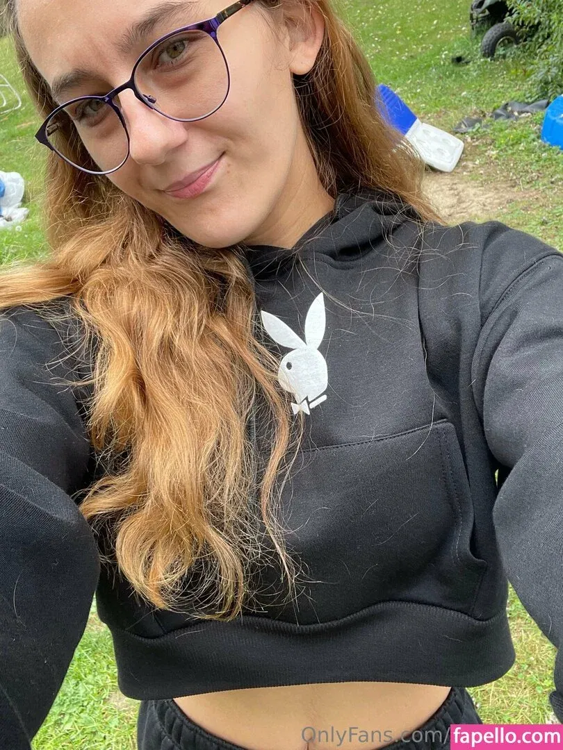 abrellibayan22 / firebaby22 Onlyfans Photo Gallery 