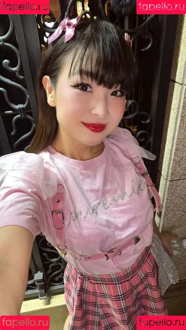 Childish Lina / chibibilina / linadeviljapan / りなんなん Onlyfans Photo Gallery 