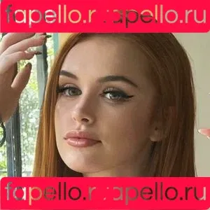 leastayspeachy / leaunlockedx / lolilealae / olasco_outfit Onlyfans Photo Gallery 